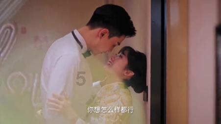 女儿出嫁,爸爸哭红双眼,含泪嘱托新郎