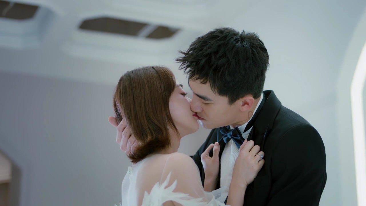 问喜欢的男生喜欢什么类型的女生，他说喜欢我的我喜欢的是啥意思？游戏画面