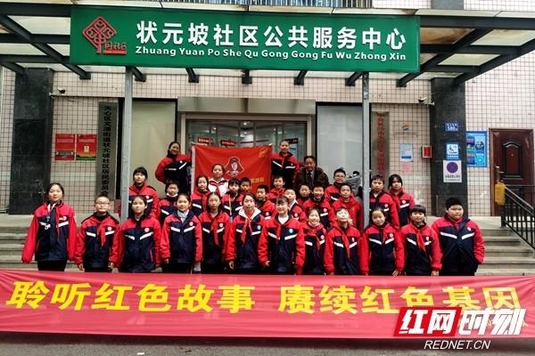 警察战僵尸无敌版