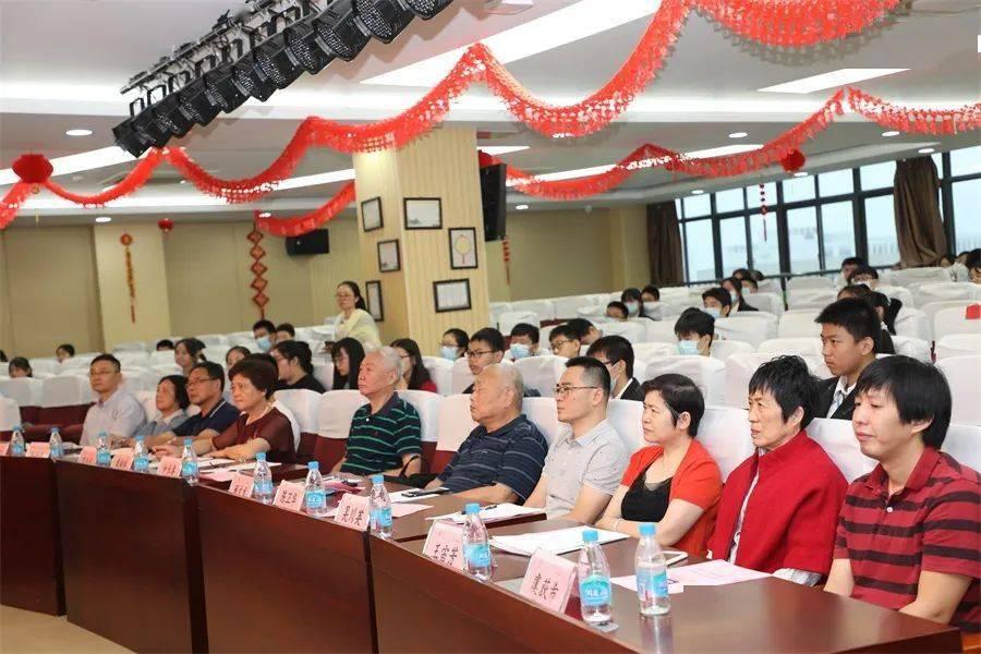 乌能源部：导弹袭击致哈尔科夫11000名用户断电
