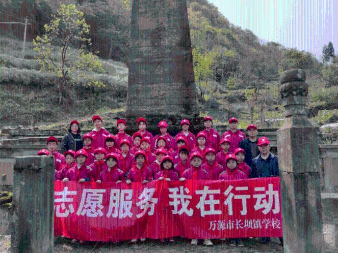 六个月婴儿去世,母亲不舍,抱尸体睡一晚,起床后家人瘫倒在地