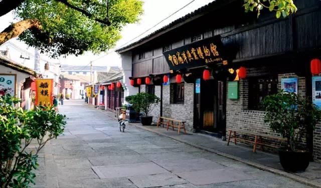 逃离无人的学校